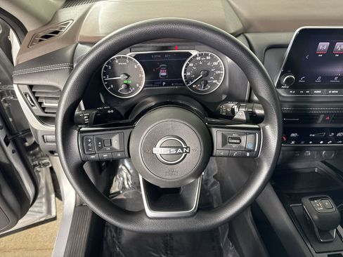 Certified 2023 Nissan Rogue SV image 11