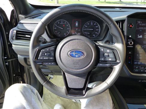 Used 2025 Subaru Forester Premium AWD/4WD image 26