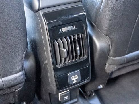 Used 2024 Jeep Compass Latitude AWD/4WD image 55