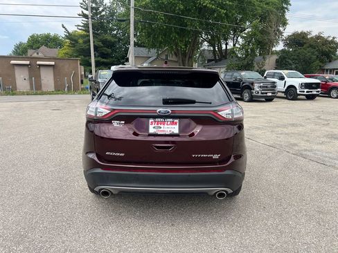 Used 2018 Ford Edge Titanium w/ Equipment Group 301A AWD/4WD image 7