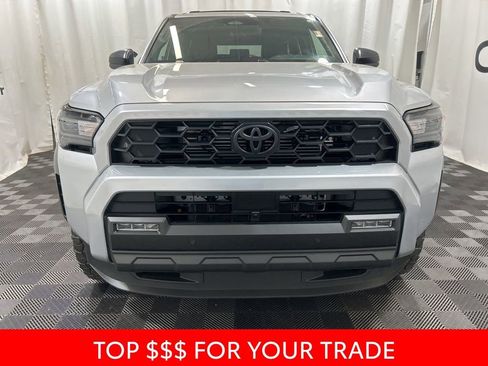 Used 2025 Toyota 4Runner TRD Off-Road image 2
