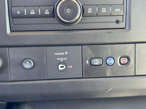 Used 2019 Chevrolet Express 3500 LS image 22