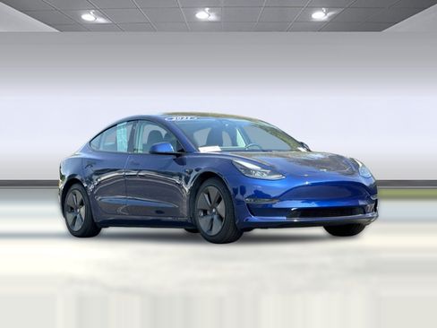 Used 2021 Tesla Model 3 Standard Range Plus RWD image 6