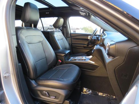 Used 2020 Ford Explorer Limited image 69