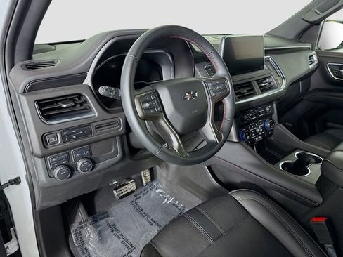 Used 2024 Chevrolet Tahoe RST w/ RST Performance Edition image 9