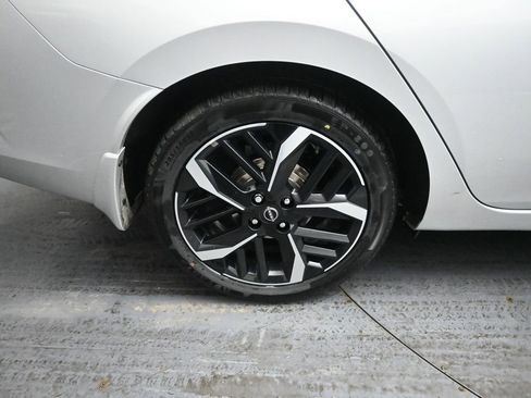 Used 2023 Nissan Versa SR w/ Trunk Package image 16