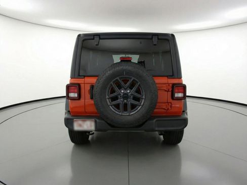 Used 2025 Jeep Wrangler Sport S image 7