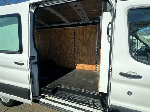 Used 2018 Ford Transit 250 148 Medium Roof w/ Exterior Upgrade Package image 20