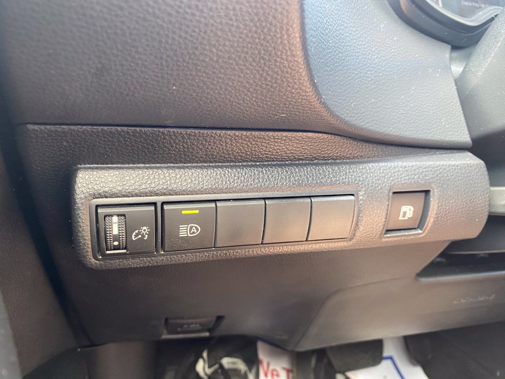 Used 2023 Toyota Corolla LE w/ LE Convenience Package FWD image 25