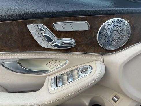 Used 2015 Mercedes-Benz C 300 4MATIC Sedan image 16