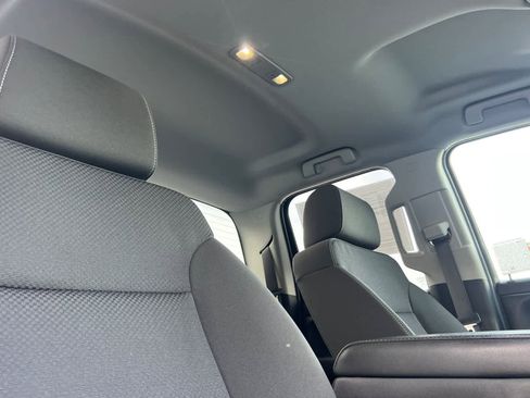 Used 2018 Chevrolet Silverado 1500 LT w/ All Star Edition image 16