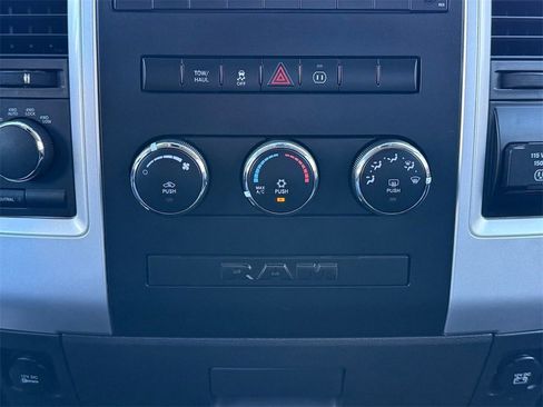 Used 2012 RAM 1500 Big Horn image 20