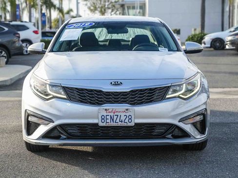 Used 2019 Kia Optima LX image 2
