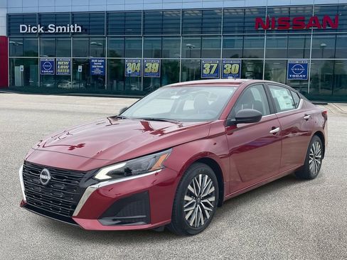 New 2025 Nissan Altima 2.5 SV image 3