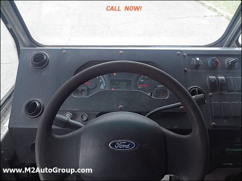 Used 2011 Ford E-350 and Econoline 350 Super Duty image 17