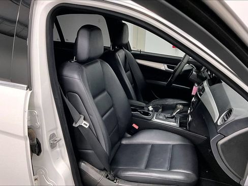 Used 2013 Mercedes-Benz C 300 4MATIC Sedan image 7