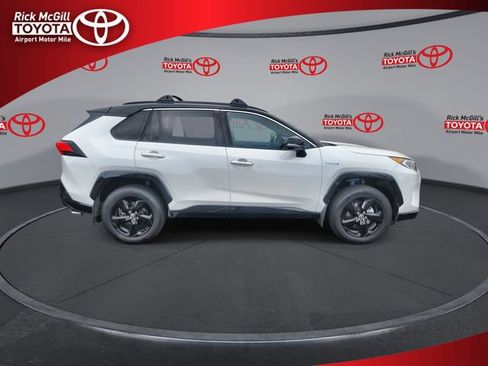 Used 2021 Toyota RAV4 XSE w/ XSE Grade Weather Package AWD/4WD image 9
