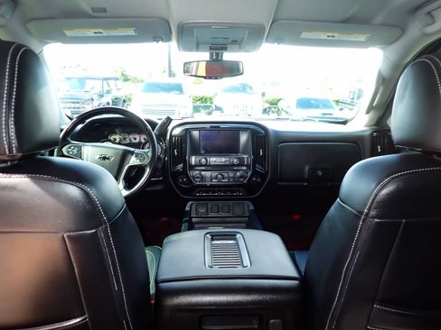 Used 2018 Chevrolet Silverado 1500 LT w/ All Star Edition image 22