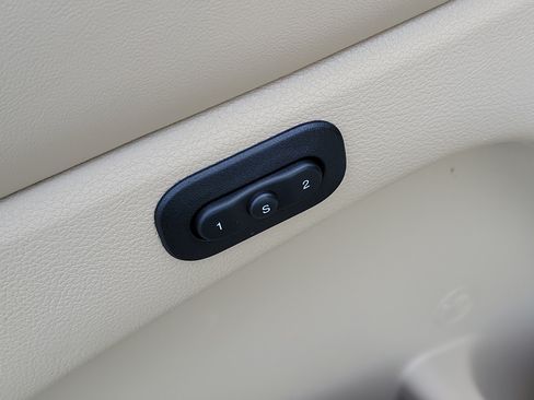 Used 2018 Jeep Grand Cherokee Limited RWD image 20