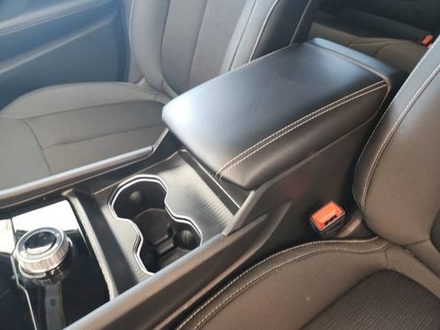 Certified 2025 Jeep Grand Cherokee Laredo w/ Luxury Tech Group I RWD image 27