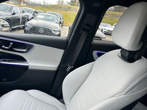 New 2026 Mercedes-Benz GLC 300 4MATIC image 14