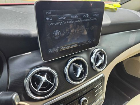 Used 2019 Mercedes-Benz GLA 250 4MATIC image 26