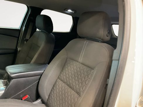 Used 2019 Chevrolet Blazer LT FWD image 9