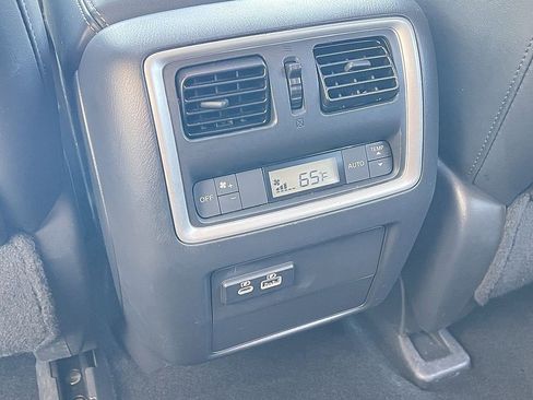 Used 2020 INFINITI QX60 Luxe w/ Essential Package image 12