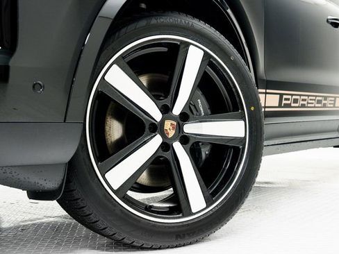 New 2026 Porsche Cayenne image 31