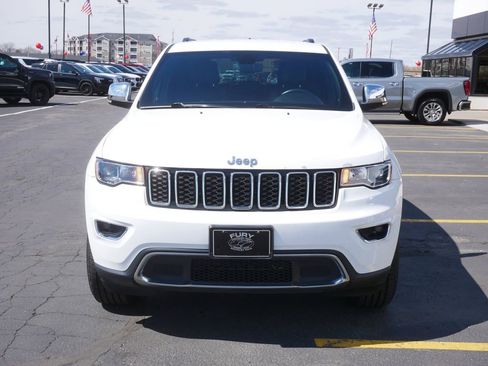 Used 2018 Jeep Grand Cherokee Limited image 3