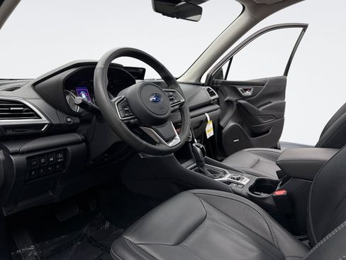 Used 2024 Subaru Forester Touring image 10