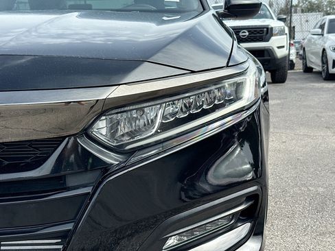 Used 2020 Honda Accord Sport image 9