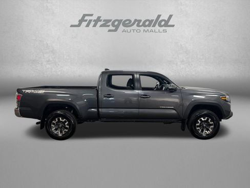 Used 2021 Toyota Tacoma TRD Off-Road AWD/4WD image 8