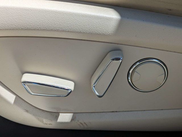 Used 2016 Lincoln MKC Reserve FWD image 22
