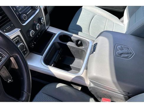 Used 2017 RAM 1500 Express AWD/4WD image 17