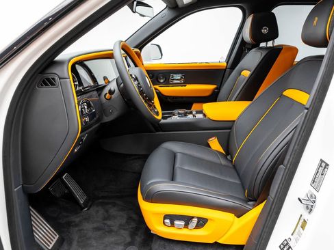 New 2027 Rolls-Royce Cullinan Black Badge AWD/4WD image 10