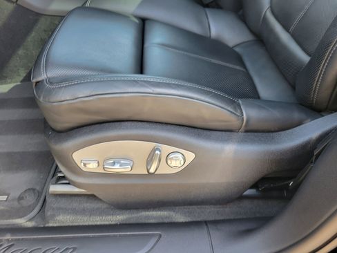 Used 2026 Porsche Macan AWD/4WD image 27