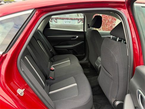 Used 2024 Hyundai Sonata SEL image 11