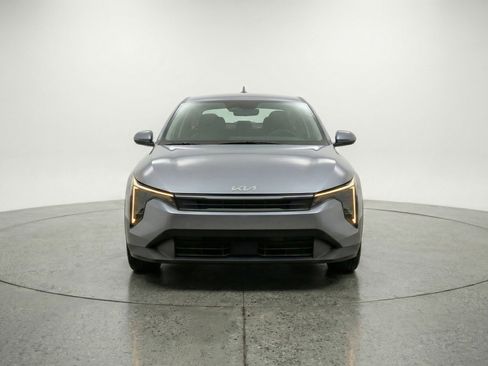 Used 2025 Kia K4 LXS image 2