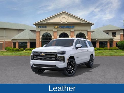 New 2026 Chevrolet Suburban High Country image 2