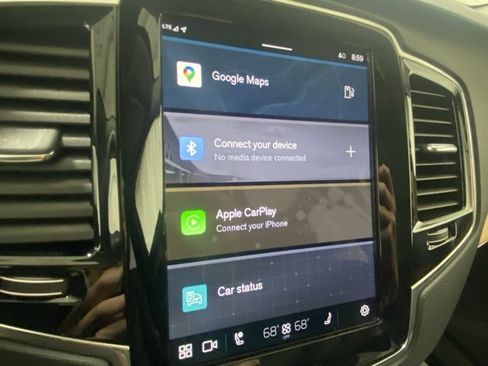 Used 2025 Volvo XC90 B6 Plus image 18