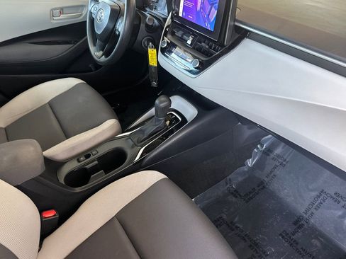 Used 2023 Toyota Corolla LE FWD image 18