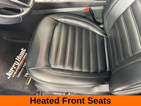 Used 2024 Ford Edge SEL image 11