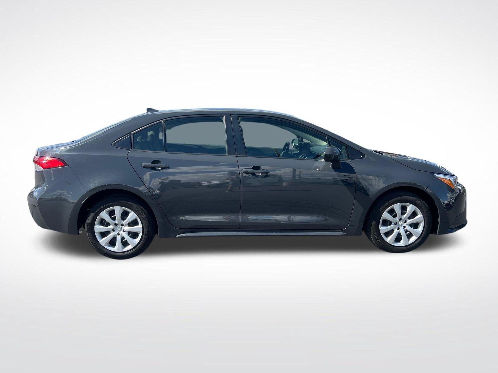 Used 2023 Toyota Corolla LE FWD image 2