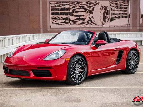 Used 2017 Porsche 718 Boxster S RWD image 6