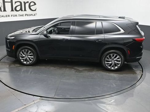 Used 2025 Buick Enclave Preferred w/ Power Package AWD/4WD image 44