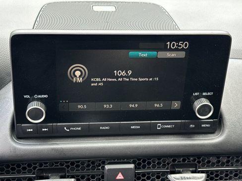 Used 2025 Honda HR-V LX image 21