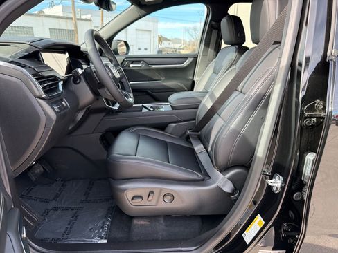 New 2026 GMC Acadia Elevation image 13