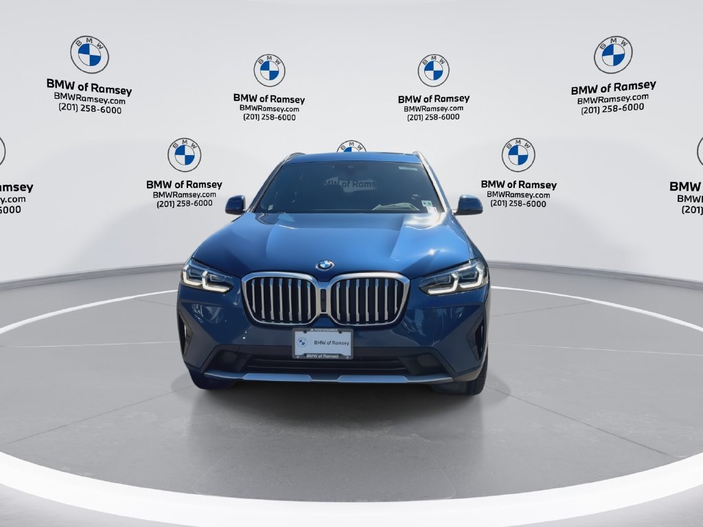 Used 2024 BMW X3 xDrive30i w/ Premium Package AWD/4WD image 3