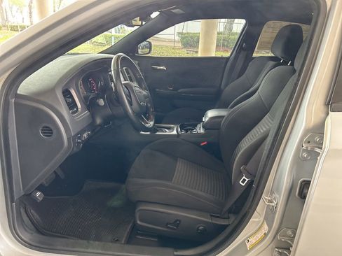 Used 2023 Dodge Charger R/T w/ Blacktop Package image 5